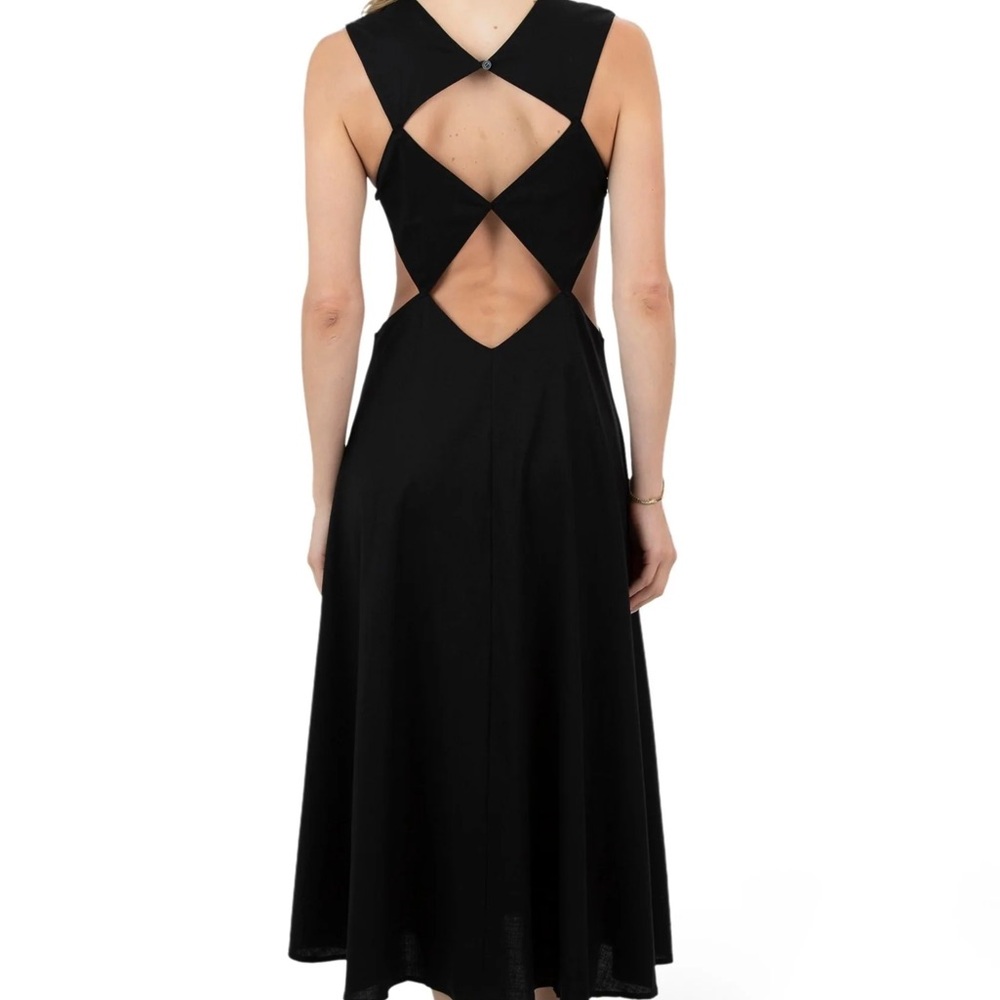Elegant Black Midi Dress